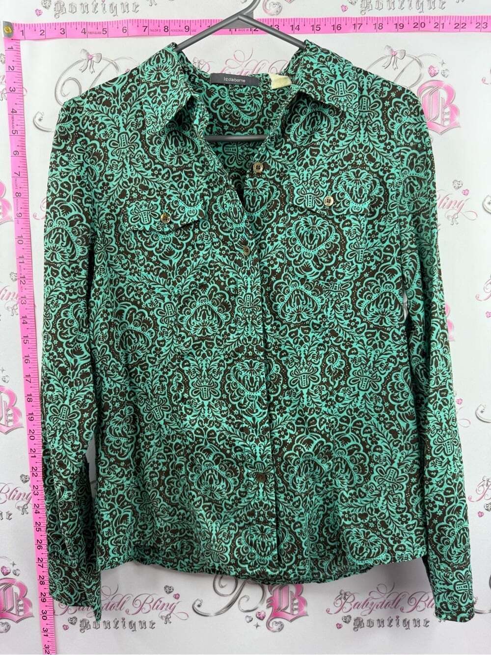 Liz Claiborne Green Black Printed Button-Front Shirt - Classic Collared Top